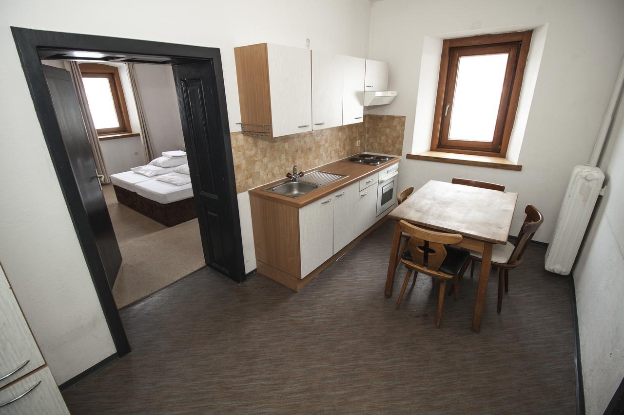 Hostel Chillertal Mayrhofen Quarto foto